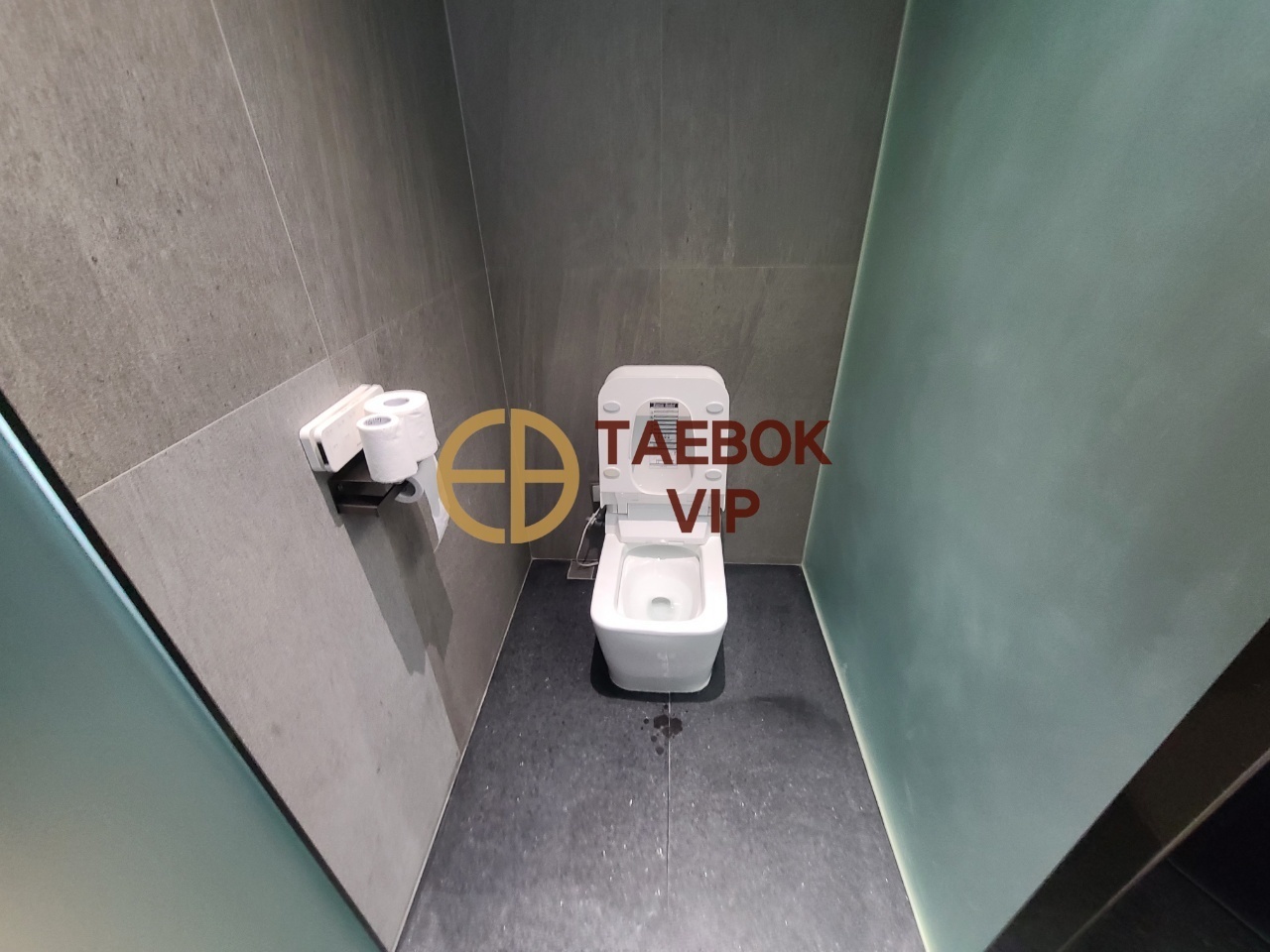 bathroom4