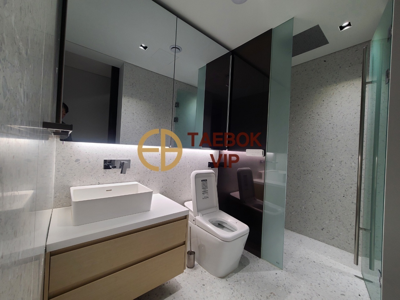 bathroom7